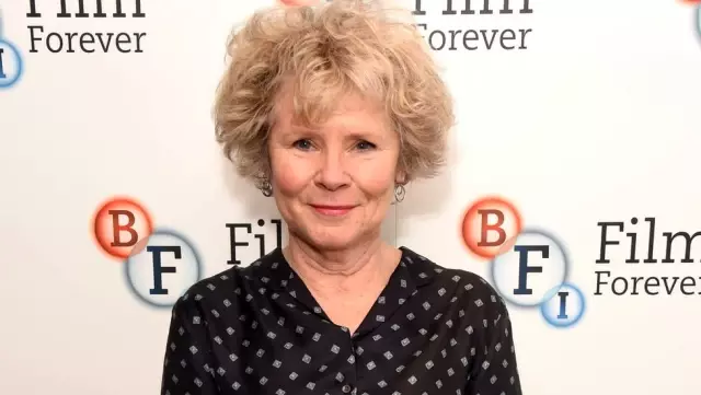 The Crown dizisinde 'son kraliçe' Imelda Staunton olacak The Crown dizisinde 'son kraliçe' Imelda Staunton olacak