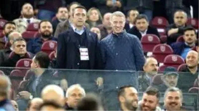 Fenerbahçe Başkanı Ali Koç'a Trabzonspor taraftarından tepki