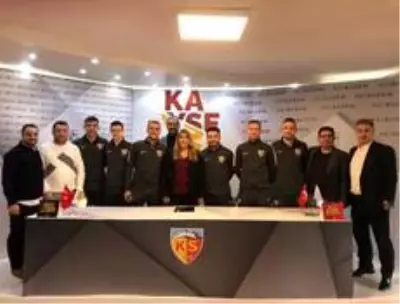 Kayserispor 9 transfer yaptı