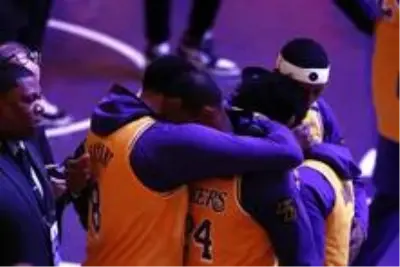 Staples Center'da 'Kobe Bryant' anıldı Staples Center'da 'Kobe Bryant' anıldı