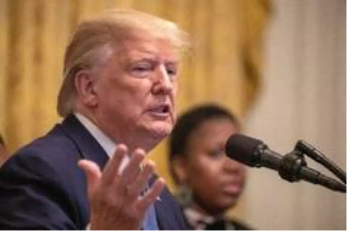 Trump'ın azledilme davası tartışmaları sürüyor