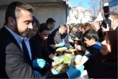 1 Ton Hamsi Ucretsiz Dagitildi Haber