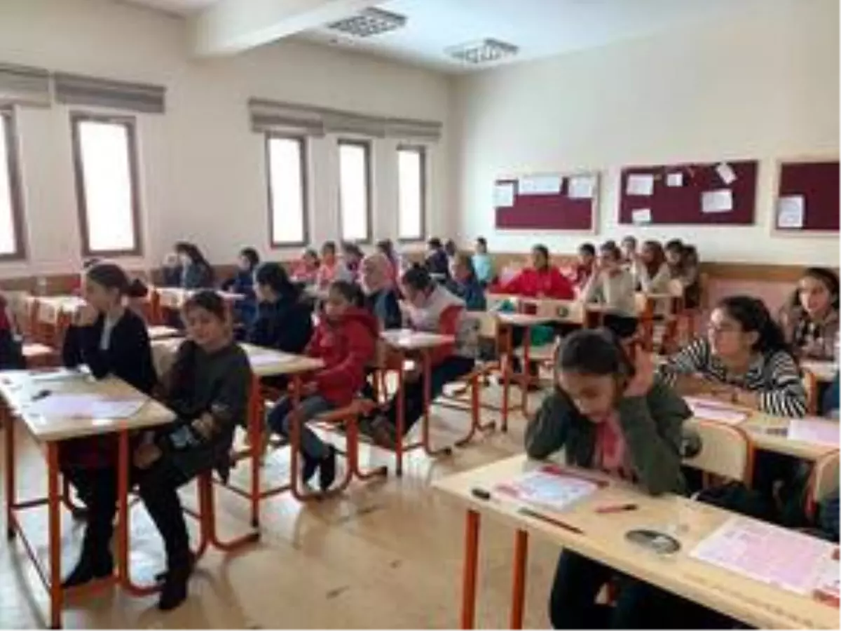 Ağrı'da, umre ödüllü siyer sınavı yapıldı