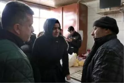 AK Parti genel başkan yardımcıları, deprem bölgesinde incelemelerde bulundu AK Parti genel başkan yardımcıları, deprem bölgesinde incelemelerde bulundu