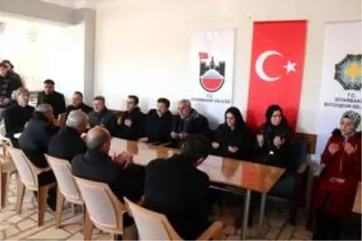 AK Parti genel başkan yardımcıları, deprem bölgesinde incelemelerde bulundu AK Parti genel başkan yardımcıları, deprem bölgesinde incelemelerde bulundu