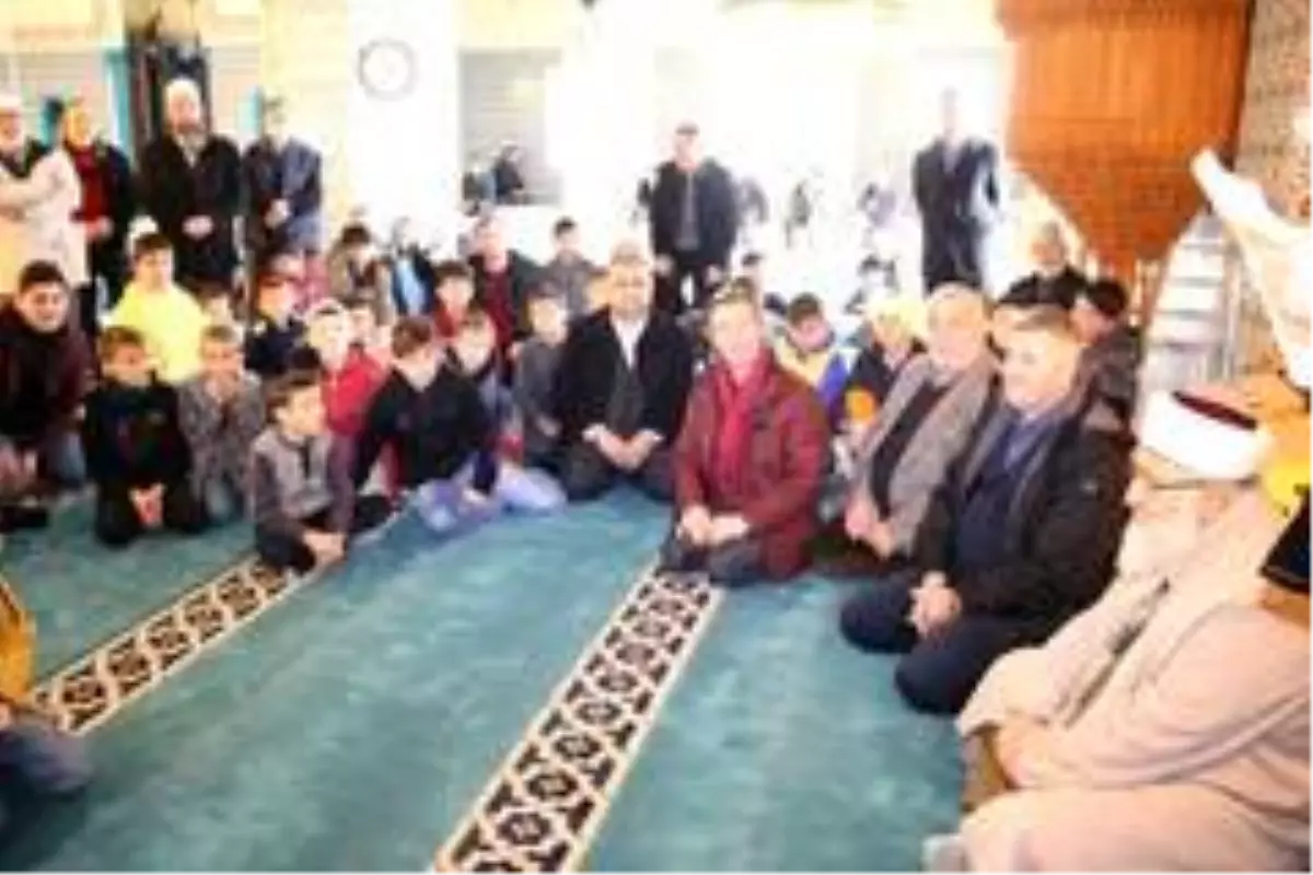 Akyazı'da 'Haydi Çocuklar Camiye' etkinliğine 170 öğrenci katıldı