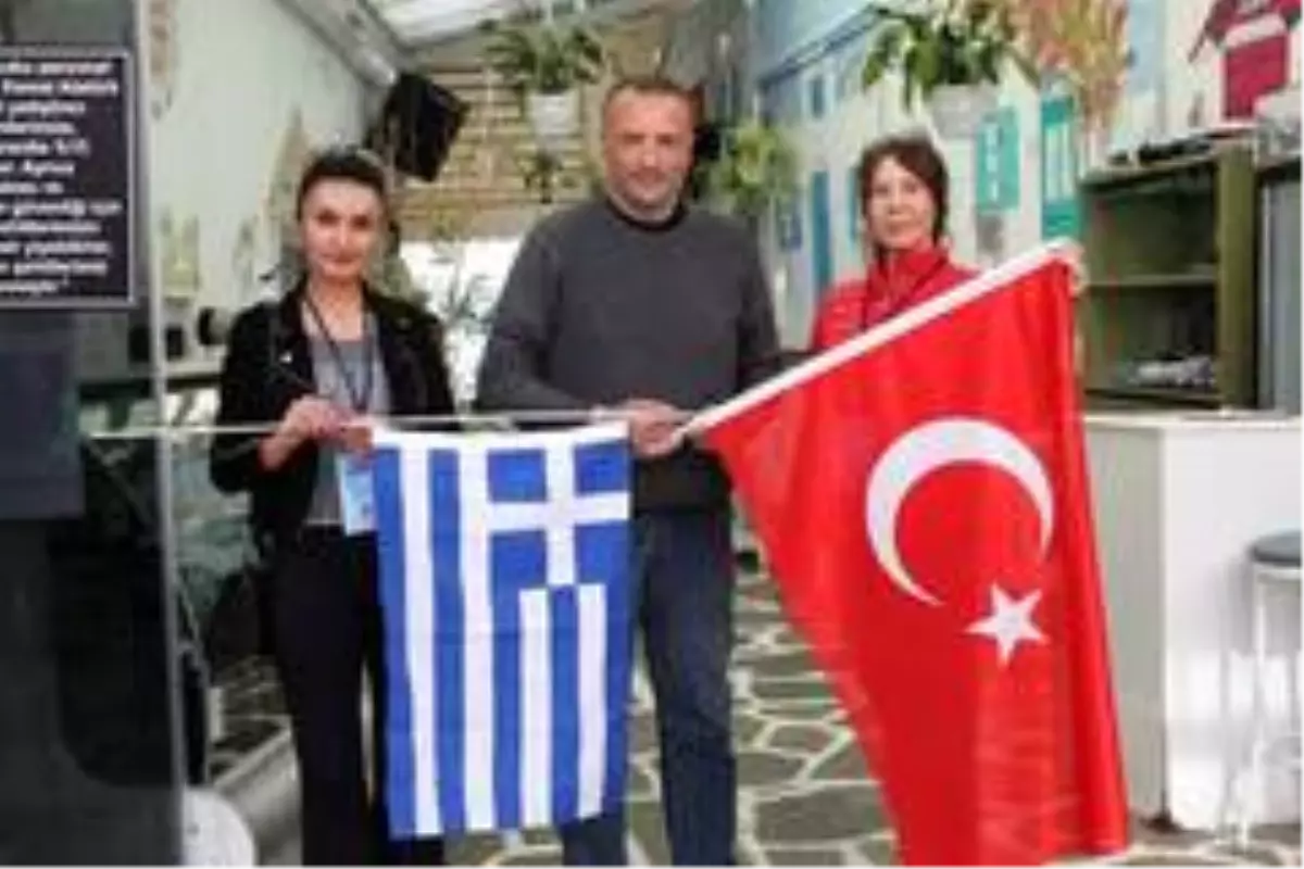 bodrum esnafindan yunan vekile bayrakli tepki haberler