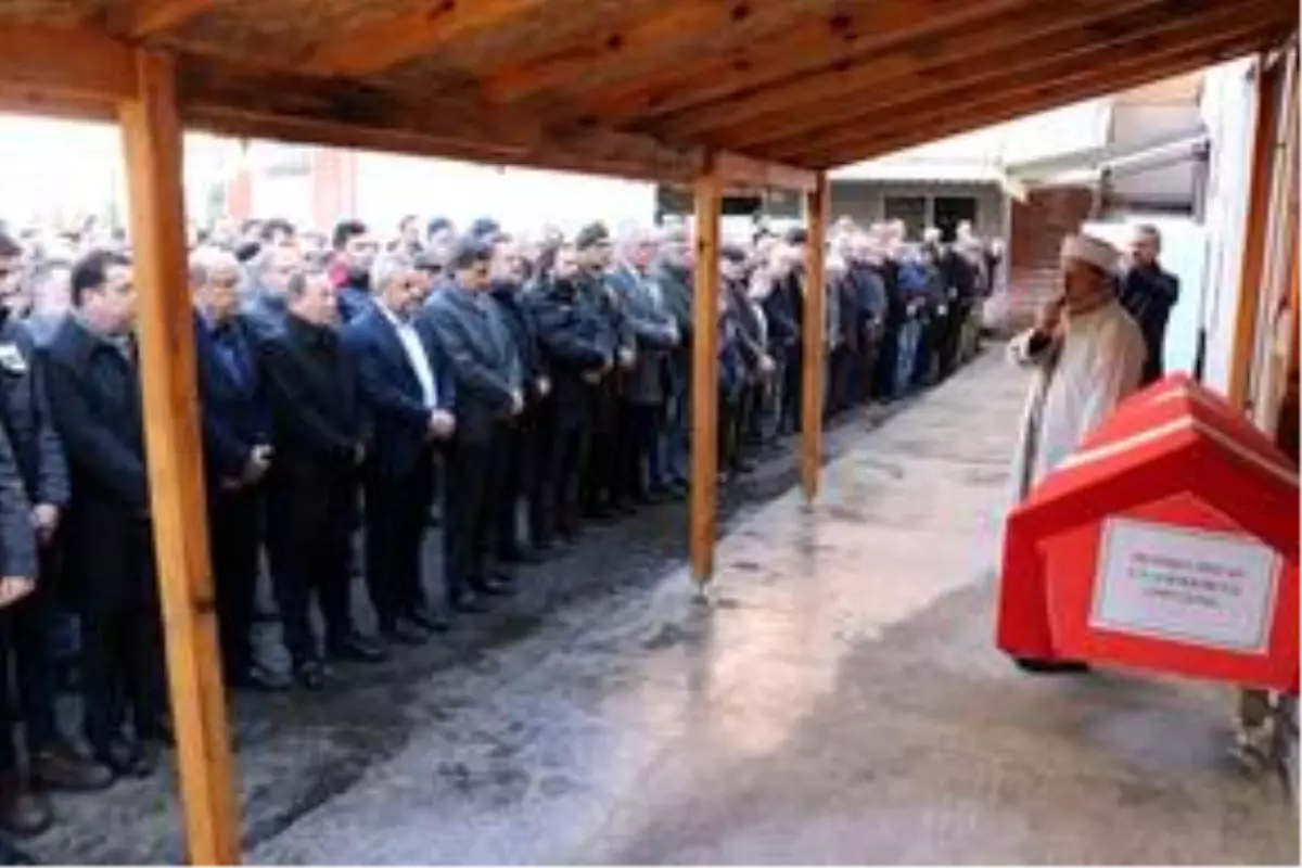 Hayatini Kaybeden Astsubay Karabuk Te Topraga Verildi Karabuk