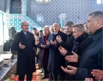 İçişleri Bakanı Soylu, Ağrı'da cenaze namazına katıldı