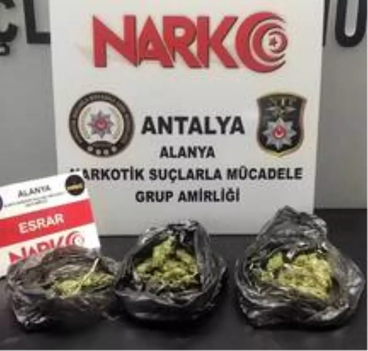 Kovalamaca sonunda uyuşturucuyla 2 şüpheli yakalandı