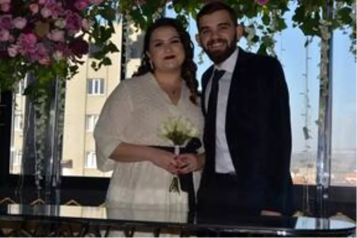 Manisa'da nikah salonlarında '02.02.2020' yoğunluğu