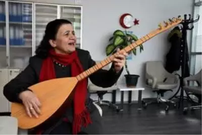 'Müzik şehri' Kırşehir'in kadın halk ozanı: Ayşe Tekin 'Müzik şehri' Kırşehir'in kadın halk ozanı: Ayşe Tekin