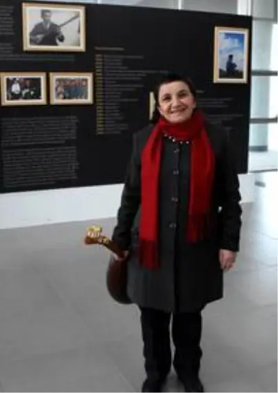 'Müzik şehri' Kırşehir'in kadın halk ozanı: Ayşe Tekin 'Müzik şehri' Kırşehir'in kadın halk ozanı: Ayşe Tekin