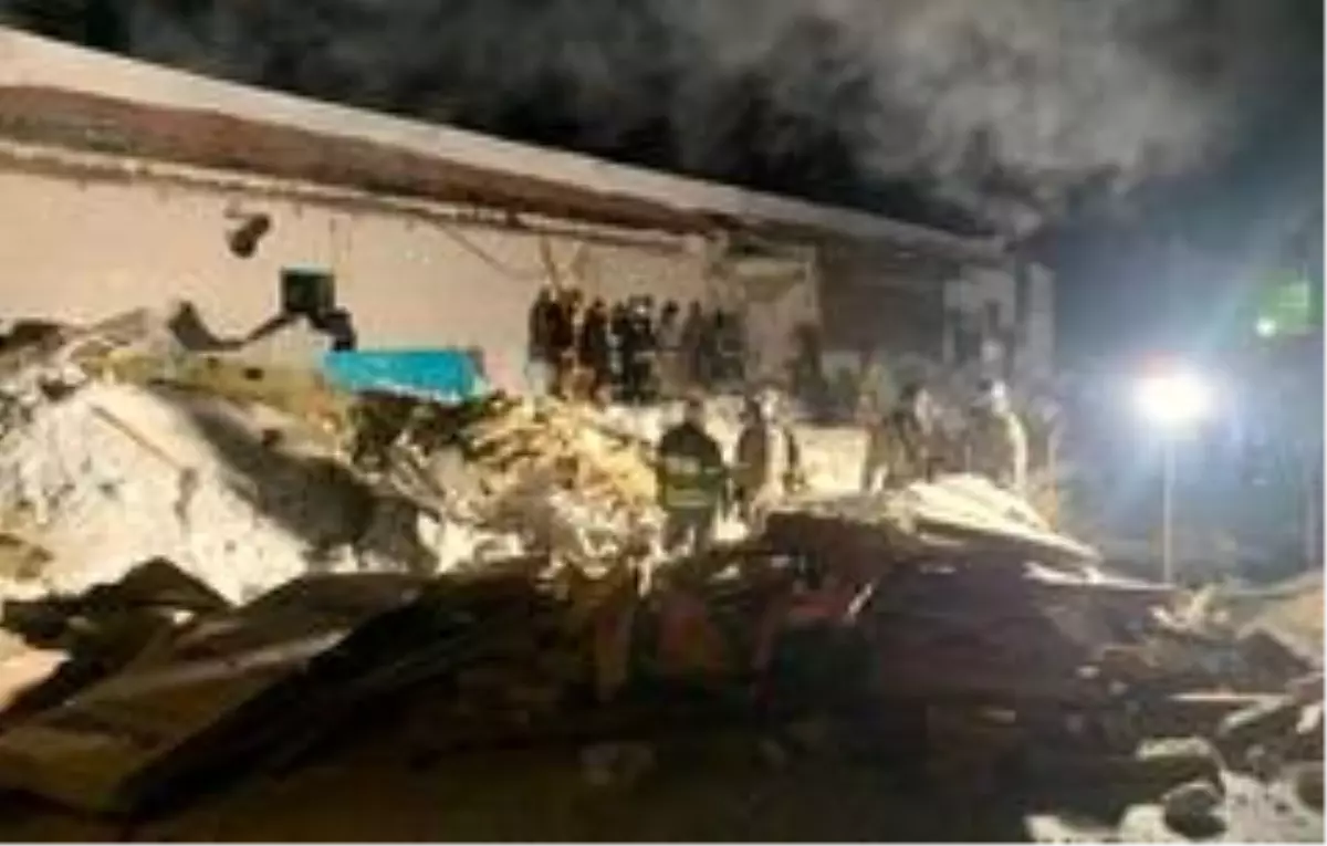 Rusya'da gece kulübünün çatısı çöktü: 2 ölü, 5 yaralı