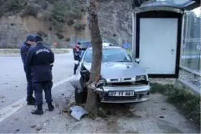 19 yaşındaki Elif'in hayatını kaybettiği kavşakta ikinci kaza vatandaşların tepkisini çekti 19 yaşındaki Elif'in hayatını kaybettiği kavşakta ikinci kaza vatandaşların tepkisini çekti