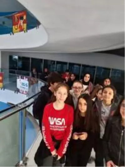 Başkan Topaloğlu'ndan mezun olacak öğrencilere yarıyıl hediyesi Başkan Topaloğlu'ndan mezun olacak öğrencilere yarıyıl hediyesi