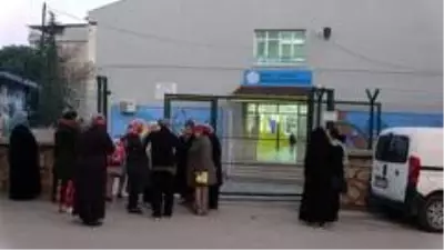 Bursa'da 24 okul yıkılıyor...Öğrenciler bugün son kez yıkılacak okullarına gitti Bursa'da 24 okul yıkılıyor...Öğrenciler bugün son kez yıkılacak okullarına gitti