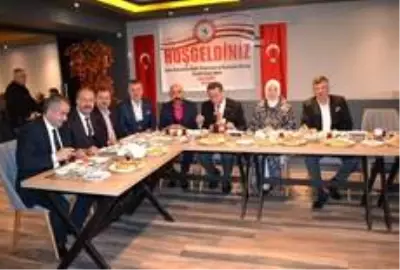 Bursa protokolü Samsunlular Derneği istişâre toplantısında buluştu Bursa protokolü Samsunlular Derneği istişâre toplantısında buluştu