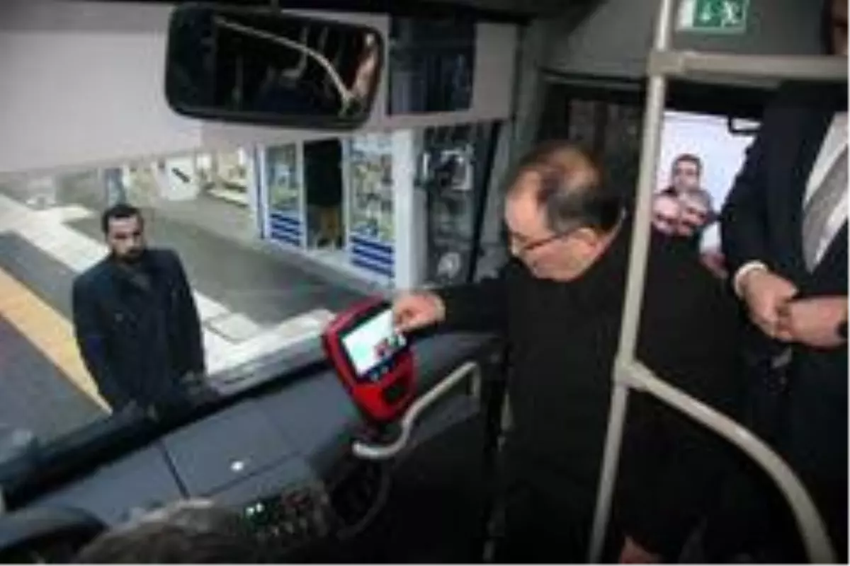 Kilis'te şehiriçi minibüslerde kart dönemi