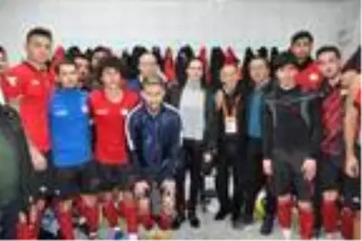 Liglerin iki kadın başkanı da mağlup oldu Liglerin iki kadın başkanı da mağlup oldu