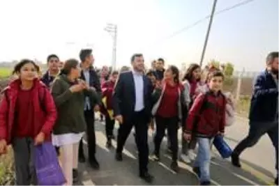 Okul yolu asfaltlandı