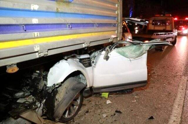 Samsun'da TIR'a arkadan çarpan iş adamı ağır yaralandı