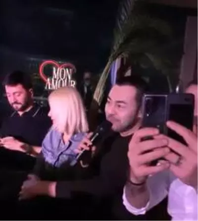 Serdar Ortaç'ın yanındaki gizemli sarışın kim? Serdar Ortaç'ın yanındaki gizemli sarışın kim?