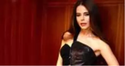 Simge Sağın, 'Tatlıcı' lakaplı Berat Demir ile aşk yaşadığı iddiasını yalanladı Simge Sağın, 'Tatlıcı' lakaplı Berat Demir ile aşk yaşadığı iddiasını yalanladı