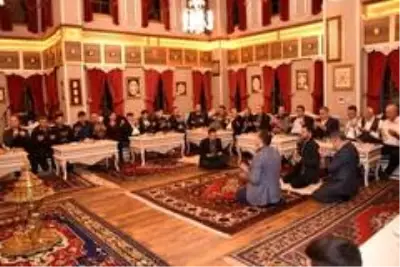 Yuntdağı'nın sorunları İrfan Meclisi'nde tartışıldı Yuntdağı'nın sorunları İrfan Meclisi'nde tartışıldı
