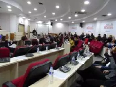 Seyhan Belediye Meclisi Katipliğine CHP'li Gülcan Bingöl seçildi