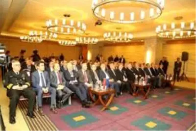 'Yerel Yönetimlerde Etik Farkındalık Projesi' Antalya'da 'Yerel Yönetimlerde Etik Farkındalık Projesi' Antalya'da