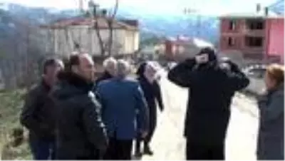 12 binanın tahliye edildiği heyelan bölgesinde inceleme başlatıldı (2)