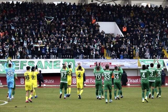 3750 kapasiteli Kırklareli Atatürk Stadı'nda 10 bin kişi Fenerbahçe maçını takip etti