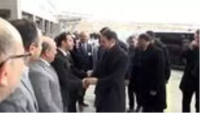 Bakanlar Albayrak ve Kurum deprem bölgesinde inceleme yaptı (4) Bakanlar Albayrak ve Kurum deprem bölgesinde inceleme yaptı (4)