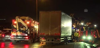 Başakşehir'de iki kamyon çarpıştı: 1 ölü, 1 yaralı