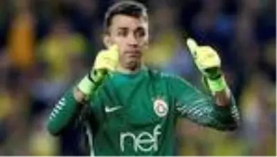 Fatih Terim geleneği bozdu! Kale Muslera'ya teslim Fatih Terim geleneği bozdu! Kale Muslera'ya teslim