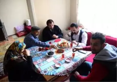 Giresunlu çift üçü kendi çocukları 6 engelliye özenle bakarak takdir topluyor