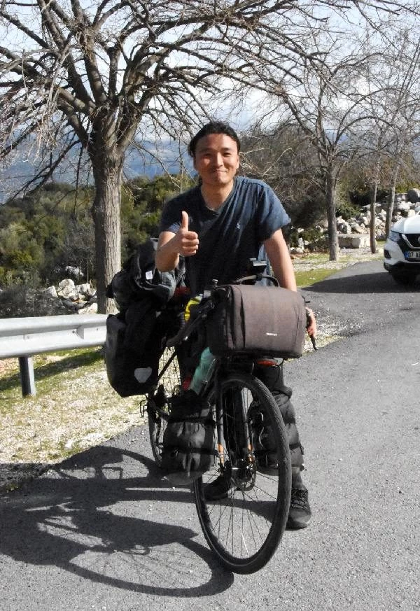Güney Koreli Kei, bisikletle Asya ve Avrupa turuna çıktı
