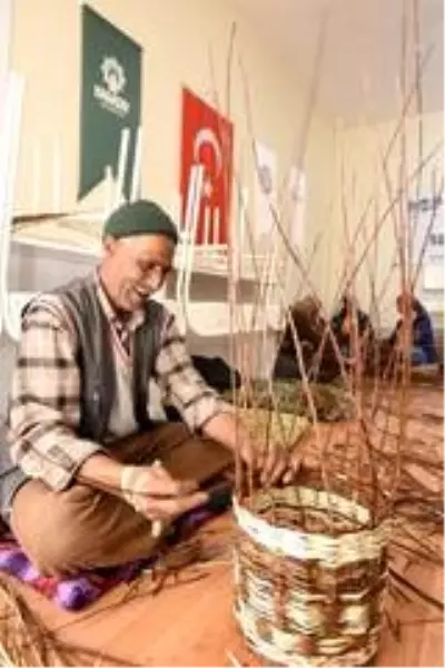 Karatay'da hasır ve sepet sanatı yeniden canlandı