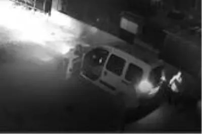 Kardeş katili cinayetten babalarını sorumlu tuttu Kardeş katili cinayetten babalarını sorumlu tuttu