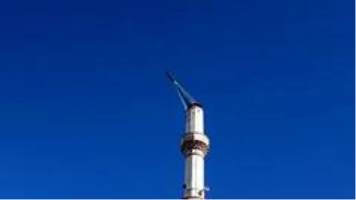 Minare kubbesinin yıkılma anı İHA kamerasında