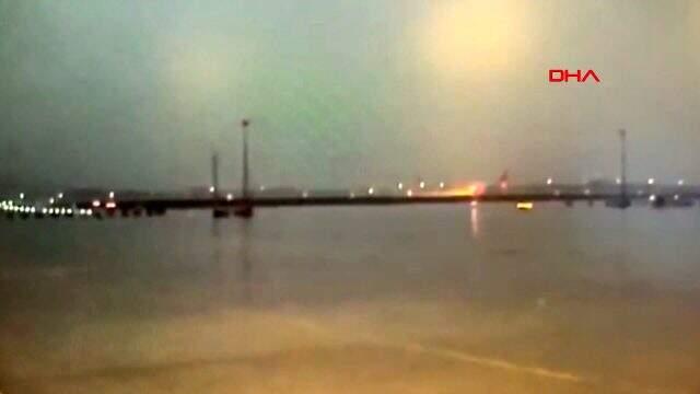 Sabiha Gökçen'de uçağın pistten çıkma anının görüntüleri ortaya çıktı