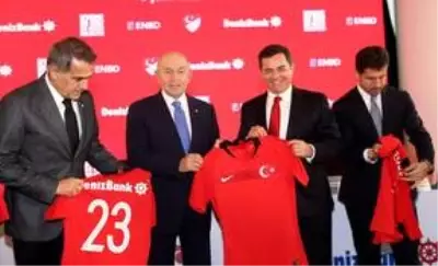 TFF ile DenizBank arasında ana sponsorluk sözleşmesi imzalandı TFF ile DenizBank arasında ana sponsorluk sözleşmesi imzalandı