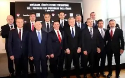 TFF ile DenizBank arasında ana sponsorluk sözleşmesi imzalandı TFF ile DenizBank arasında ana sponsorluk sözleşmesi imzalandı
