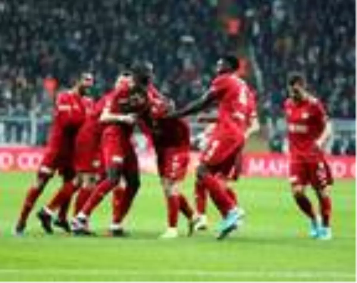 Avrupa liderleri arasında en az gol atan ve en çok gol yiyen Sivasspor