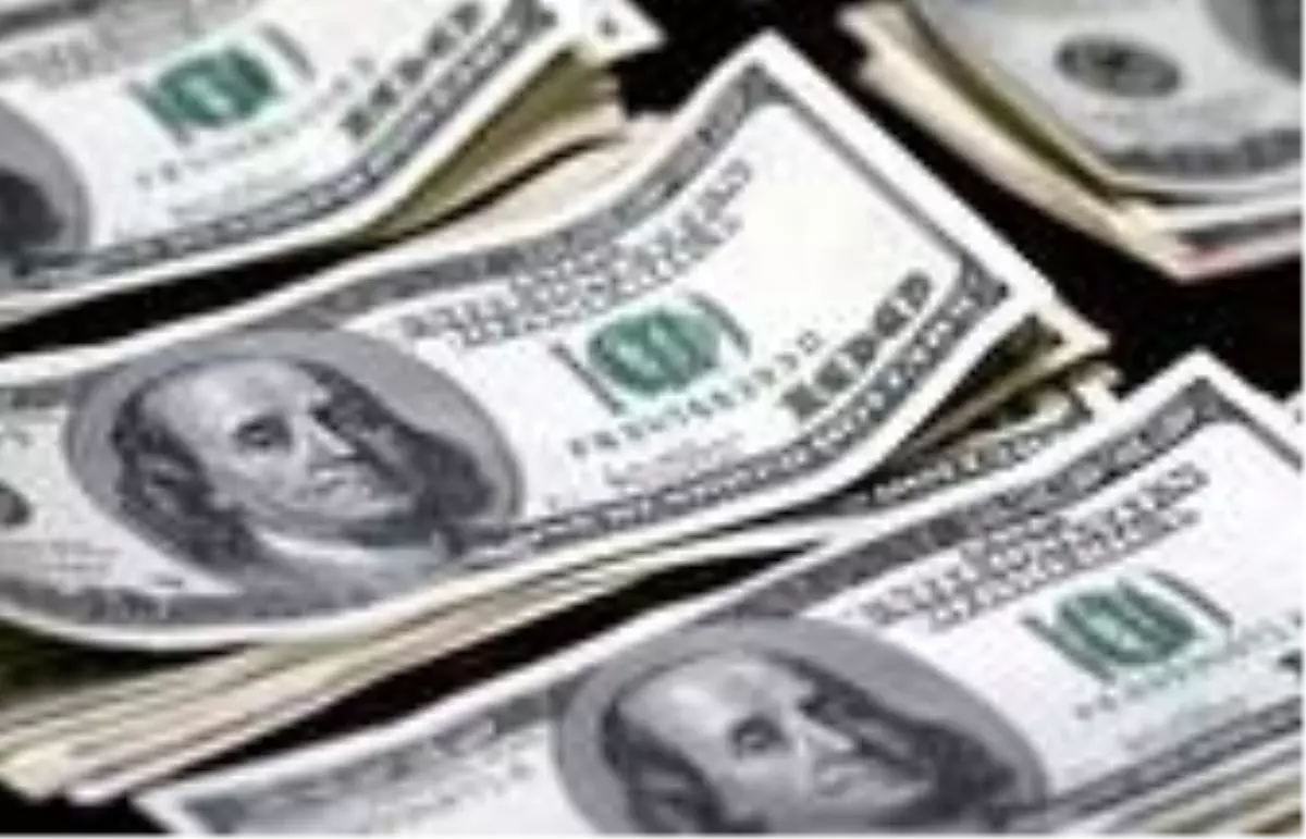 Döviz mevduatlarında çözülme sürüyor