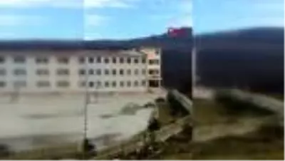 Ordu'da fırtına çatıları uçurdu; ilçelerde okullar tatil edildi