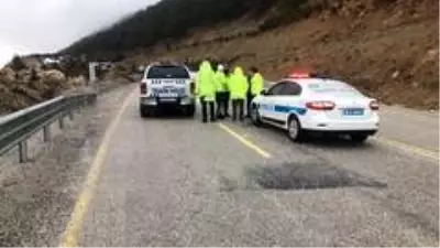 Sertavul Geçidi heyelan nedeniyle ulaşıma kapandı