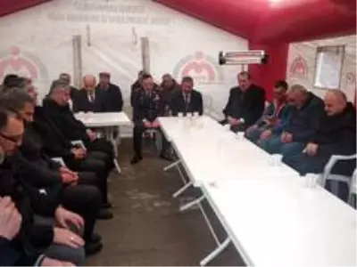 Vali Çakacak'ın taziye ziyareti