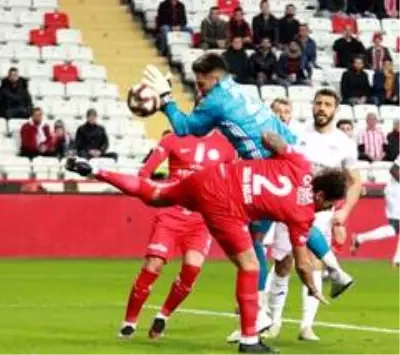 Ziraat Türkiye Kupası: Antalyaspor: 0 - Sivasspor: 0 (İlk yarı) Ziraat Türkiye Kupası: Antalyaspor: 0 - Sivasspor: 0 (İlk yarı)